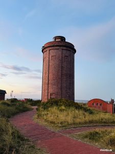 Wasserturm im Sonnenaufgang auf Juist