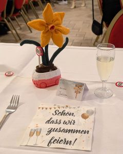 Schnittmuster Frieda Osterglocke von shesmile DIY