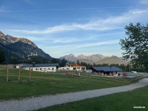 Talstation im Schatten