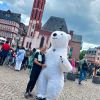 Eisbär am Römerberg in Frankfurt