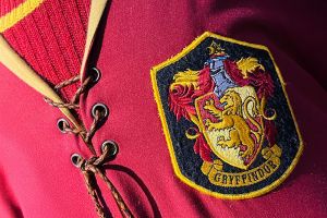 Harry-Potter-Highlights in London: Von der Winkelgasse über Gleis 9¾ im King’s Cross bis zu den originalen Hogwarts-Drehorten in der Warner Bros. Studio Tour.