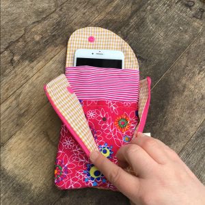 Handytasche Smartkram genäht von Ana @anabartholmehandmade - Schnittmuster und Nähanleitung von shesmile DIY.