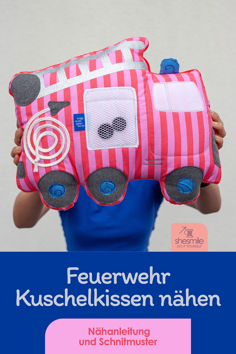Feuerwehr-Kuschelkissen "Fred" (Nähanleitung und Schnittmuster)