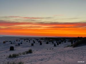 Am Strand bei Sonnenaufgang auf Juist