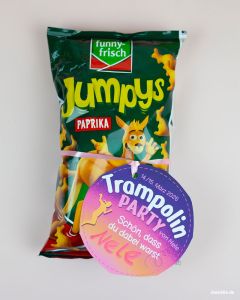 Einladungskarten für die Trampolinparty individuell gestalten