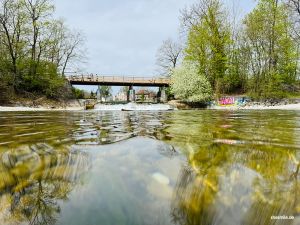 Flauchersteg am Isarstrand
