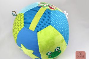 Ein Adventsballon als Spielball zum Geburtstag (Nähanleitung und Schnittmuster von shesmile)