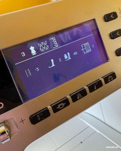Einstellungen an der Nähmaschine