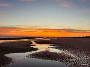 Am Strand bei Sonnenaufgang auf Juist