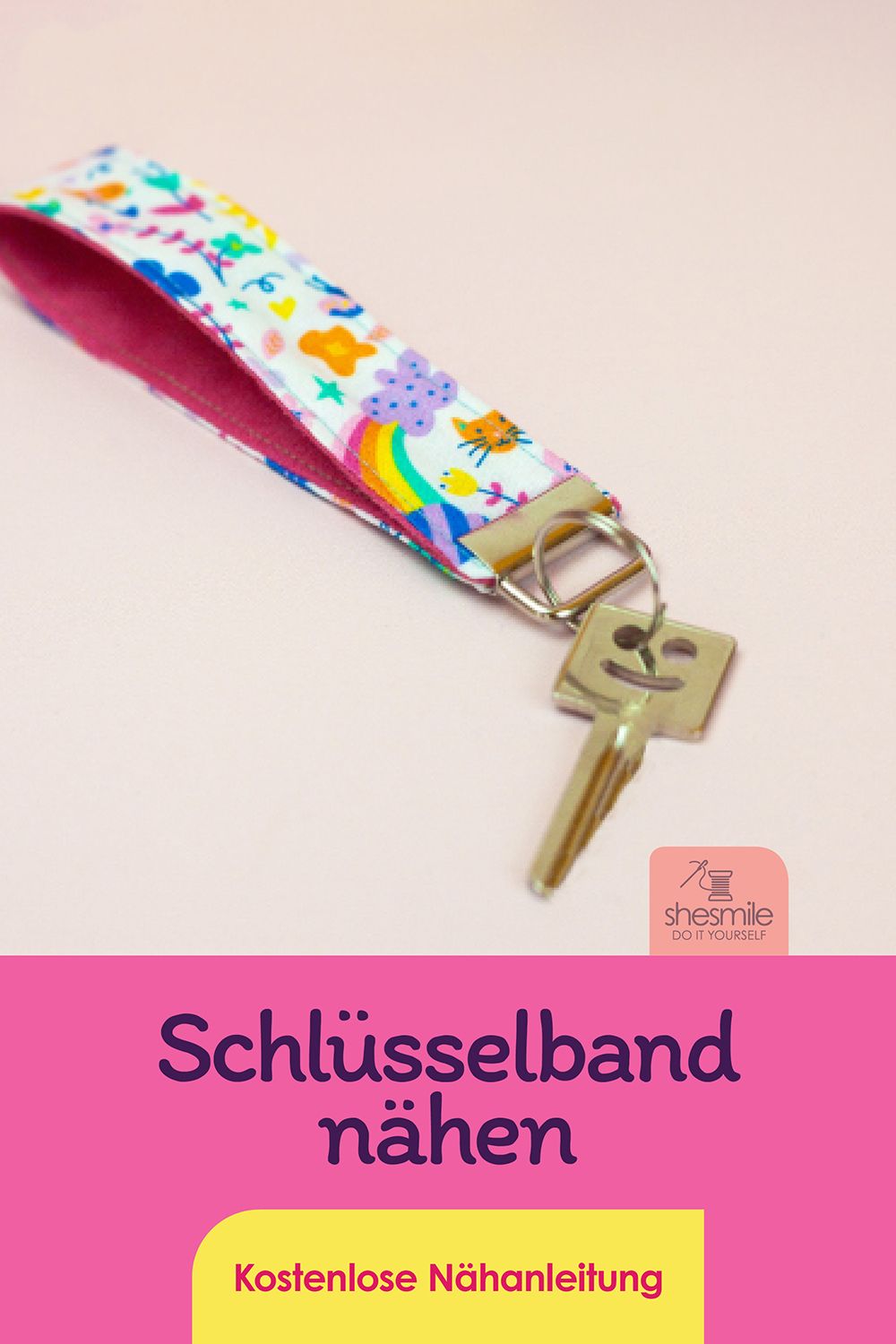 Ein Schlüsselband aus Stoffresten nähen (Kostenlose Nähanleitung)