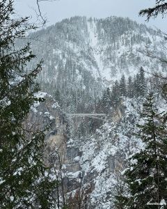 Marienbrücke - wg. Schnee und Eis gesperrt
