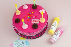 Nähanleitung und Schnittmuster von shesmile DIY: TortenTraum - Eine Torte als Tasche für meine Lieblingsstreusel von SuperStreusel nähen. Echt originell!