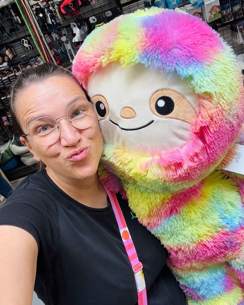 Regenbogen-Fluffi-Puffi-Kuscheltier (TEDi Amberg)