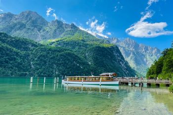 images/phocagallery/erlebnisse/2022-06-berchtesgaden/koenigsee/schifffahrt-koenigssee-berchtesgaden-shesmile-reisetagebuch.jpg