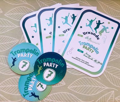 Dieses Jahr gab es eine Trampolinparty - da passten die tollen Vorlagen von shesmile einfach perfekt!