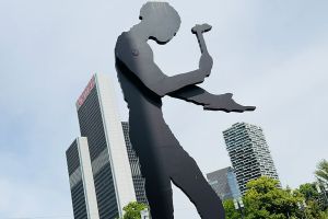 Hammering Man, Skyline Garden und Warten auf die Heimfahrt
