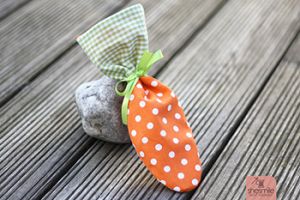 Stoffsäckchen "Karotte" (Nähanleitung & Schnittmuster)