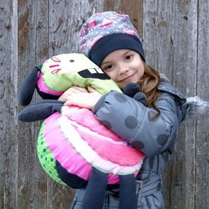 Käferkissen Hildergard (Nähanleitung und Schnittmuster von shesmile DIY)