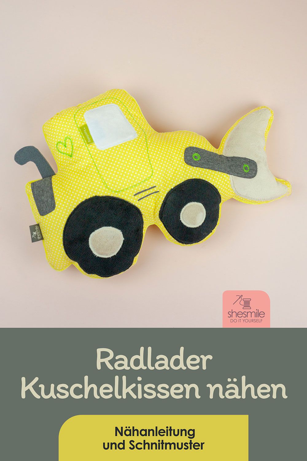 Radlader-Kuschelkissen "Rudi" (Nähanleitung & Schnittmuster)