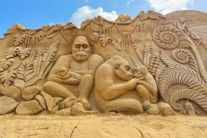 Staunen beim Sandskulpturfestival und Wellenreiten in "Cold Hawaii". Søndervig & Klitmøller - Sand und Strand an der Westküste Dänemarks. shesmile Erlebnisse