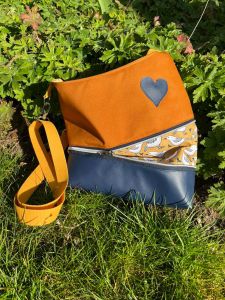 Handtasche ZipKram - Nähanleitung und Schnittmuster von shesmile DIY