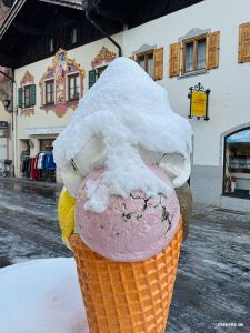 Eishaube auf Eis