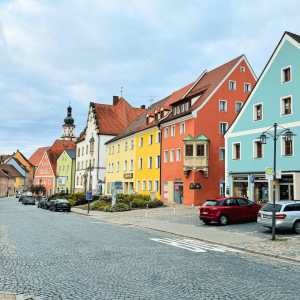 Bunte Häuser sammeln - Eine Bildergalerie mit Weltkarte
