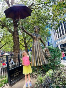 Mary Poppins