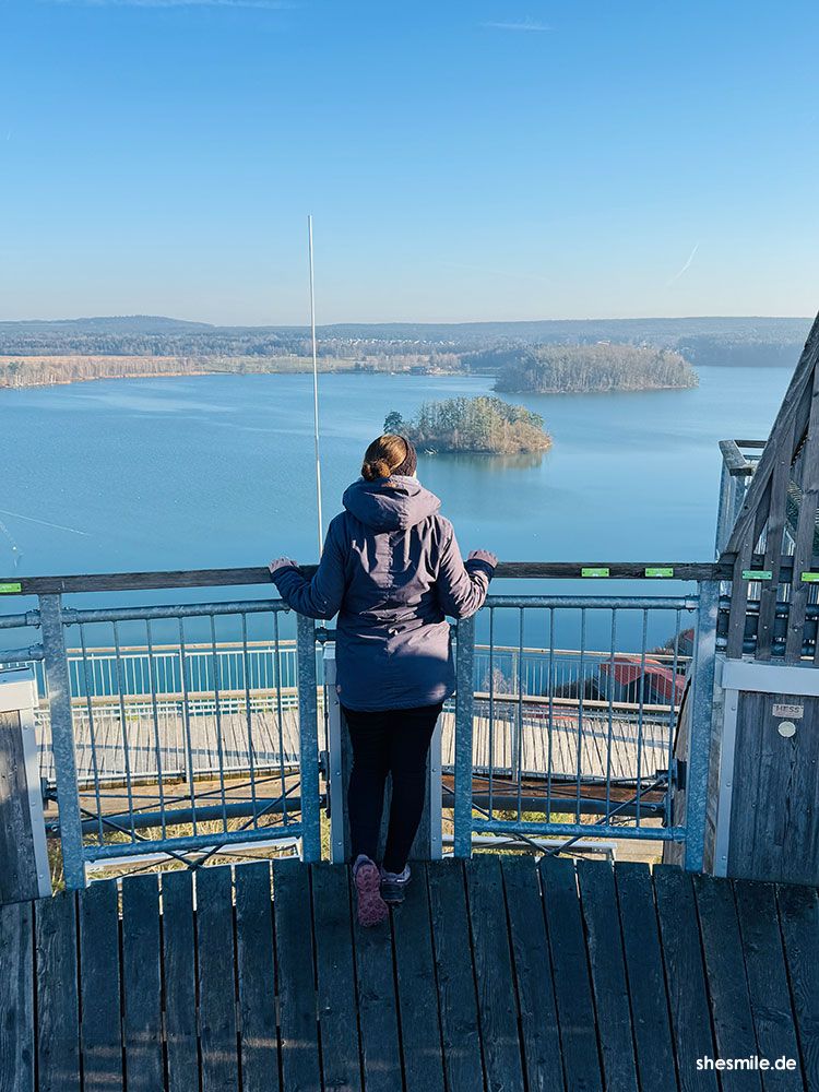 Steinberger See - Ausflug zur weltgrößten begehbaren Erlebnisholzkugel