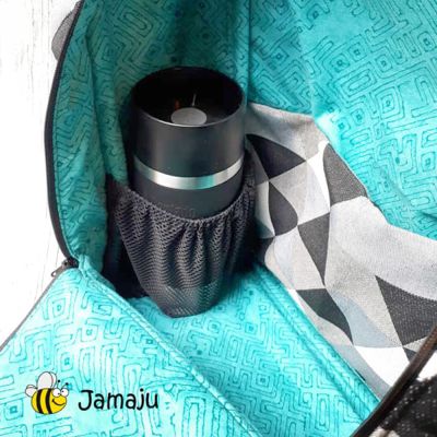 Während des Probenähens des Rucksack "MidiKlapPack" ist diese Variante der Netztasche für einen Kaffeebecher entstanden. Schritt-für-Schritt Fotos findest du im passenden PDF-E-Book.
