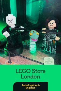 Voldemort und Bellatrix Lestrange mit der Schlange Nagini