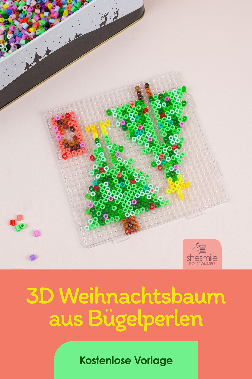 Einen 3D Weihnachtsbaum aus Bügelperlen stecken (Kostenlose Vorlage)