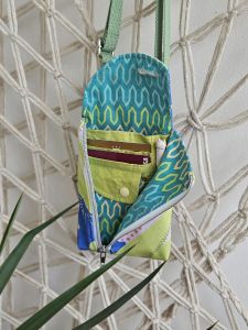 Handytasche Smartkram genäht von Jenny @minnai_DIY - Nähanleitung und Schnittmuster von shesmile DIY