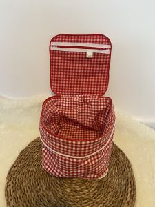 Medikamententasche ZipKram genäht von Anna (Das Nähhühnchen), Nähanleitung und Schnittmuster von shesmile DIY.