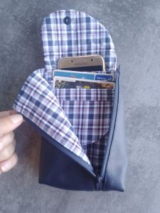 Handytasche Smartkram genäht von Ria, Nähanleitung und Schnittmuster von shesmile DIY