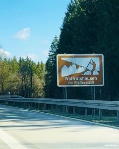 Braunes Schild Wolfratshausen