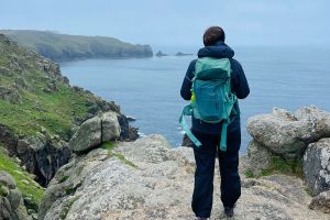 Regen, tapfere Badegäste, Nebel-Aussicht, Nacho-Pause und Schmetterlings-Schatzsuche. Mayon Cliff & Sennen Cove - Wandern auf dem South West Coast Path.